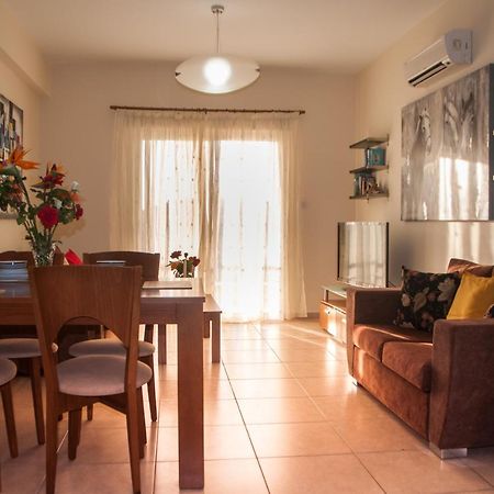 Ifestos Kings Resort Appartment Paphos Eksteriør bilde